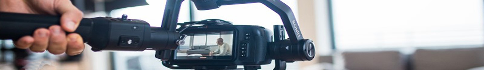 Banner mit Schmuckgrafik: Filmteam